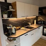 Haus Schoensee - 2 Apartments, Ideal Fuer Familien & Freunde Heede