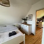 Апартаменты Haus Schoensee - 2 Apartments, Ideal Fuer Familien & Freunde