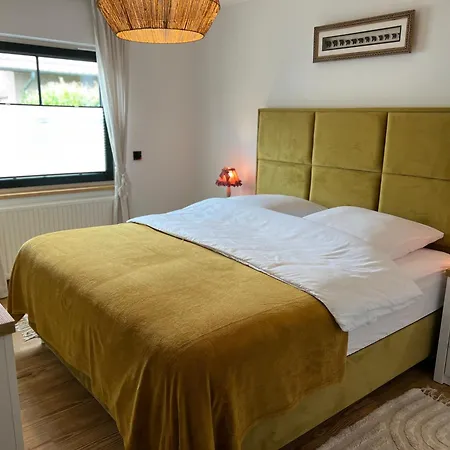 Haus Schoensee - 2 Apartments, Ideal Fuer Familien & Freunde Apartman Heede